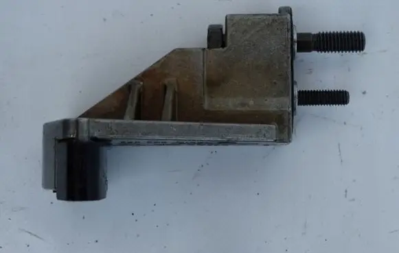 BMW 6 E63 E64 Slide rail for timing chain 7504477