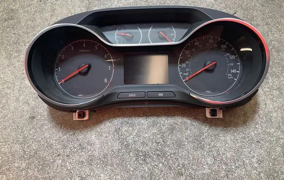 Opel Grandland X Speedometer (instrument cluster) 9822642580 SN30260595