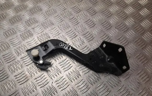 Rear door upper hinge