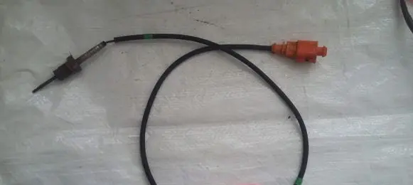 Skoda Yeti (5L) Exhaust gas temperature sensor 03L906088BJ