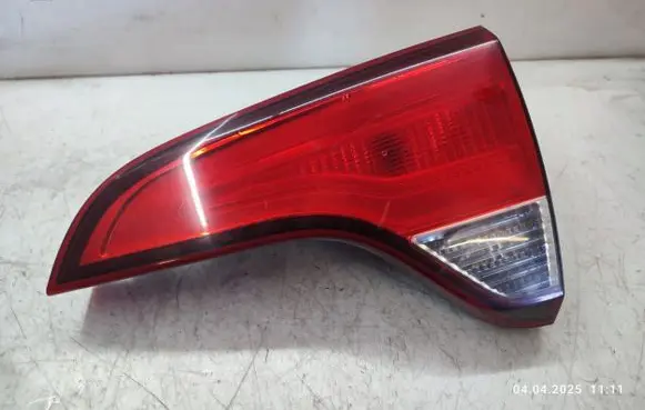 KIA Sorento Tailgate rear/tail lights