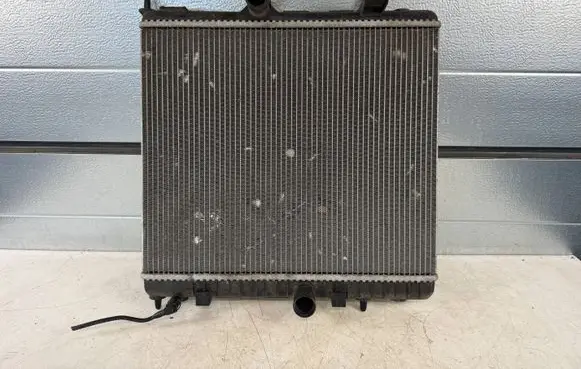 Citroen DS5 Coolant radiator 9671910480