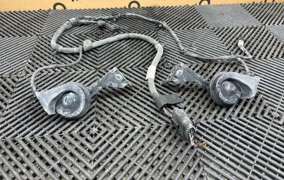 Porsche Panamera (970) Horn signal 97063502101