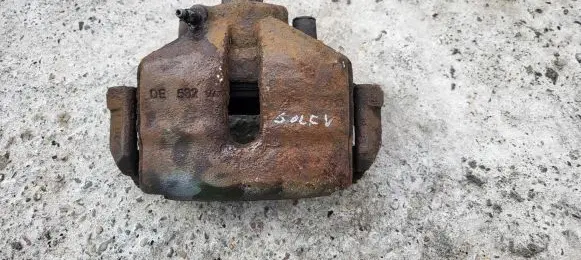 Volkswagen Golf V Front brake caliper