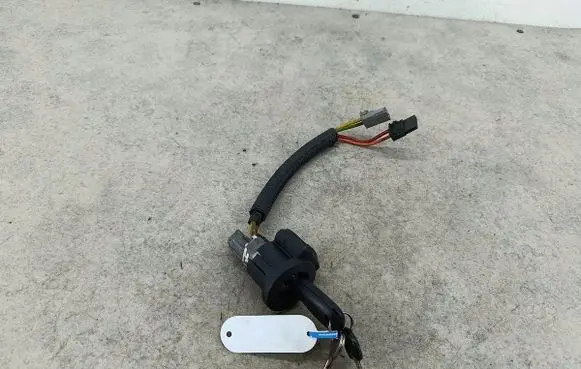 Renault Master II Ignition lock 