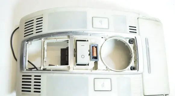 Audi A6 S6 C6 4F Front seat light 4F0947135N