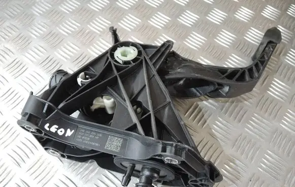 Seat Leon IV Clutch pedal 5Q1721059HP
