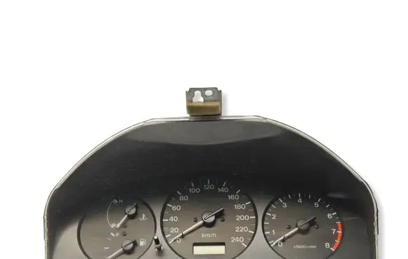 Mazda 626 Speedometer (instrument cluster) GE4VD