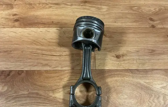Audi A4 S4 B7 8E 8H Piston with connecting rod BHS 038J