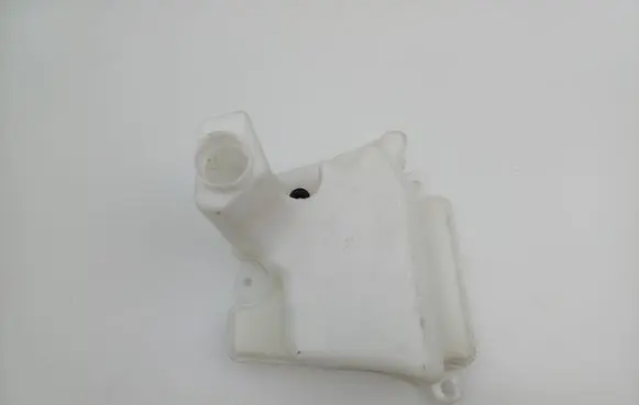 BMW 3 E46 Windshield washer fluid reservoir/tank 7003353