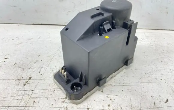 Mercedes-Benz 190 W201 Central locking vacuum pump 1248001248 A1248001248 BOSCH