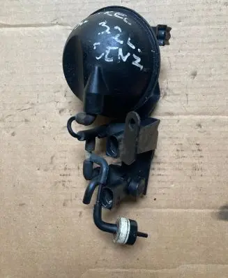 Vacuum air tank