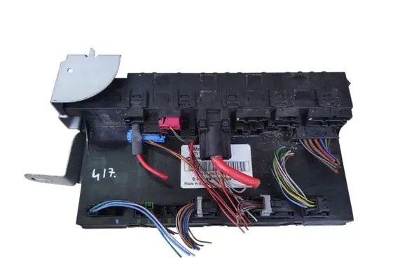 Mercedes-Benz E W211 SAM control unit 2115453301