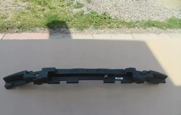 BMW 1 F20 F21 Front bumper foam support bar 7371730