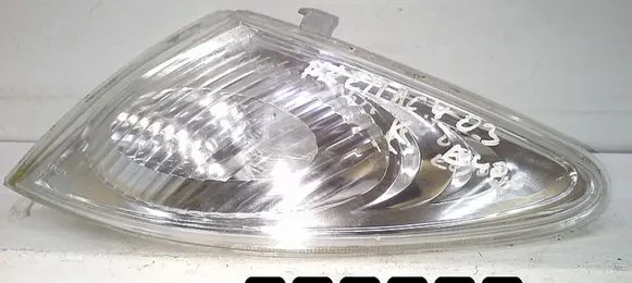 Mazda Premacy Front indicator light p1997