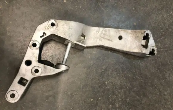 BMW X5 G05 Gearbox mounting bracket 8486998 2232