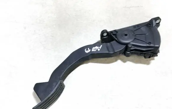 Ford Focus Accelerator throttle pedal 4m519f836bh 4m51-9f836-bh