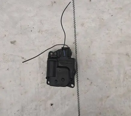 Dodge Caliber Air flap motor/actuator Aa11380026301