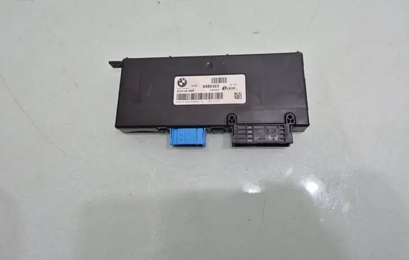 BMW 5 F10 F11 Gateway control module 9380323
