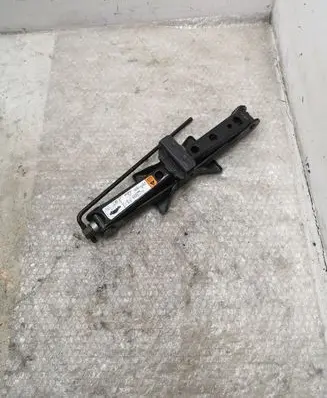 Ford Fusion II Lift Jack DS7C17080