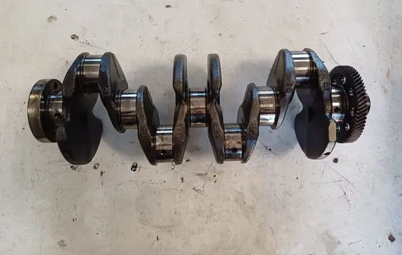 Volkswagen Sharan Crankshaft 03L105021C