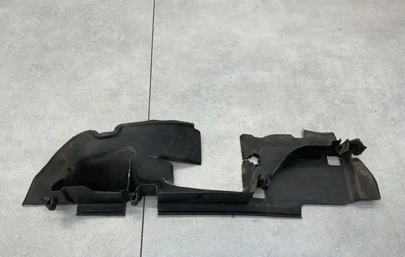 Audi A1 Intercooler air guide/duct channel 8X0121284D