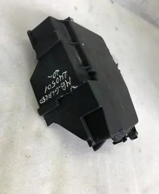 Mercedes-Benz GLA H247 Fuse box cover A2475407800