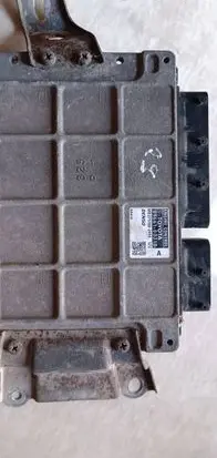 Toyota Yaris Engine control unit/module 896610d310