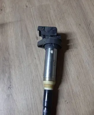 BMW M5 F90 High voltage ignition coil 8611236