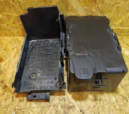 Citroen C3 Aircross Battery box tray 9801801880