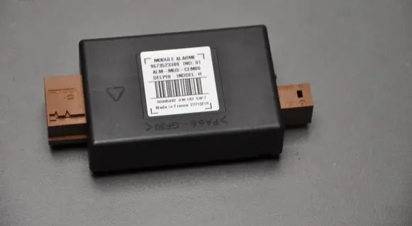 Peugeot 308 Alarm control unit/module 9673523380