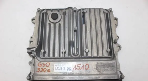 BMW 5 G30 G31 G38 Engine control unit/module 9894915 0261S21763 032512858