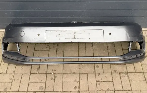 Volkswagen Touran III Front bumper 5ta807221