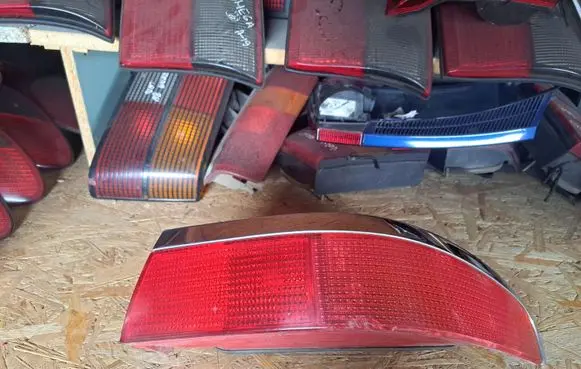 Ford Scorpio Rear/tail lights 956613A602 145044