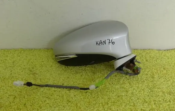 Lexus CT 200H Front door electric wing mirror 027486 569687