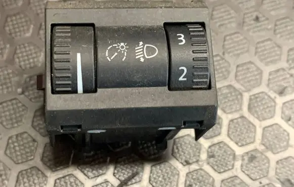 Skoda Yeti (5L) Headlight level height control switch 5L0941333