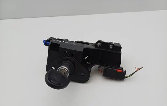 Opel Corsa C Tailgate exterior lock 13168316 09183495