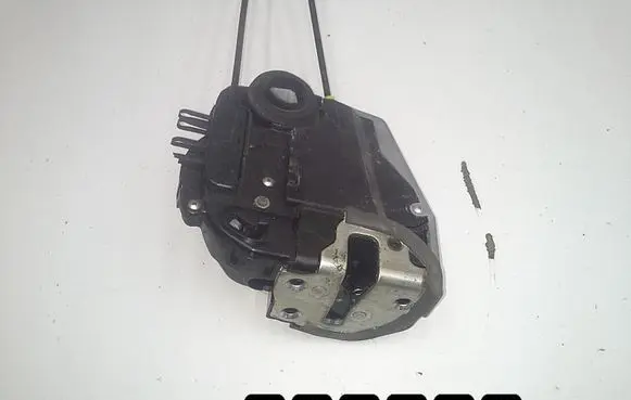 Toyota Prius (XW20) Front door lock 
