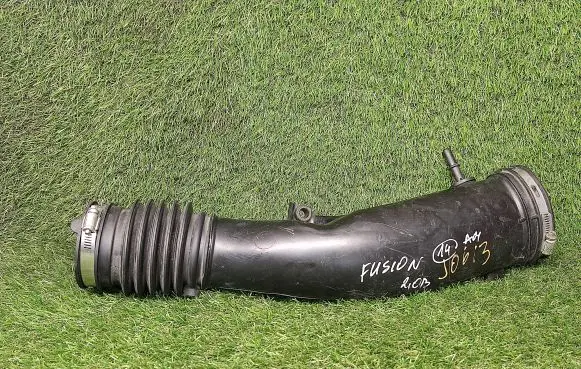Ford Fusion II Intercooler hose/pipe DS739R504FB