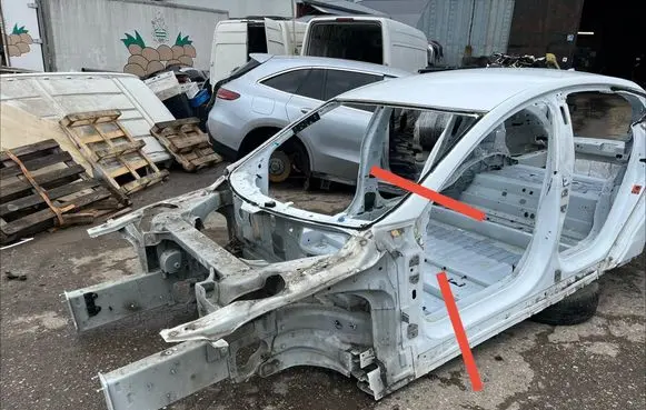 Tesla Model S Front quarter panel