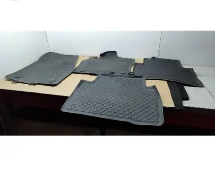 Volkswagen Touran III Front floor mat 5QB061502