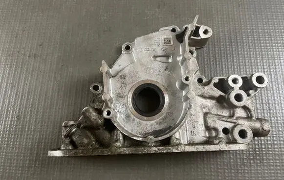 Volkswagen T-Roc Timing belt guard (cover) 05E103151B