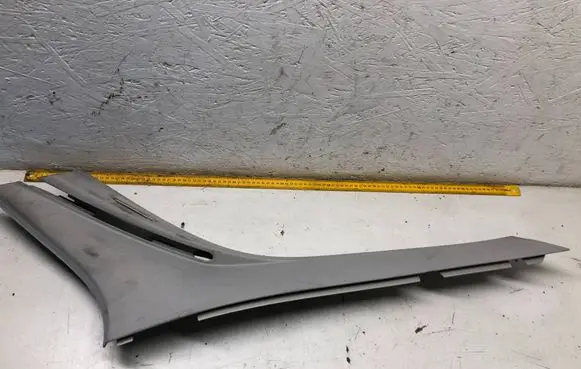 Mercedes-Benz E W212 (D)pillar trim (top) A2126901025