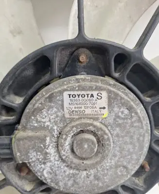 Toyota Corolla Verso AR10 Fan set 