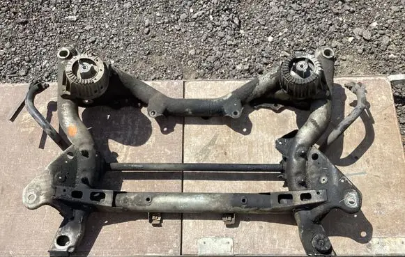 Mercedes-Benz E W212 Front subframe 2123230365