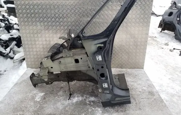Fiat 500L Front quarter panel 