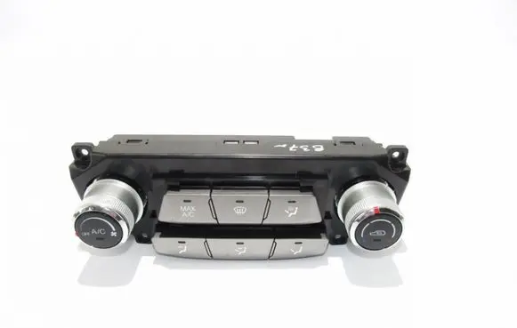SsangYong Korando Climate control unit 6874034030