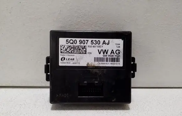 Volkswagen Golf VII Gateway control module 5Q0907530AJ