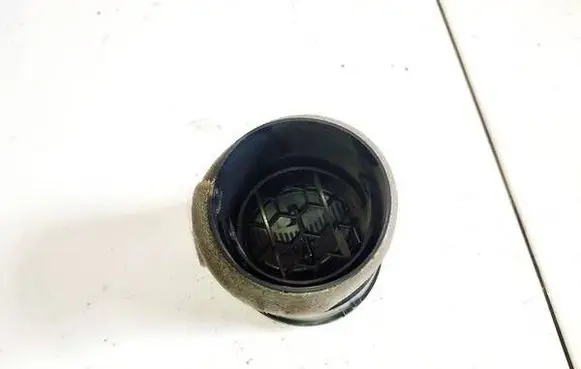 Dash center air vent grill