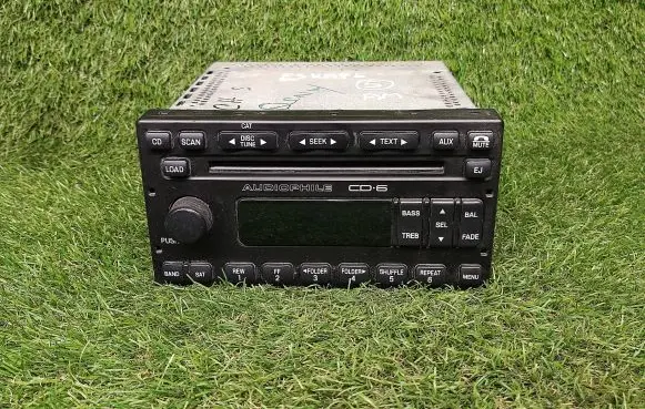 Ford Escape Radio/CD/DVD/GPS head unit 6L8T18C815FD